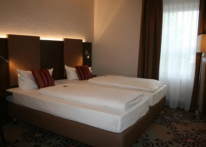 HOTEL PARQÉO im A66
