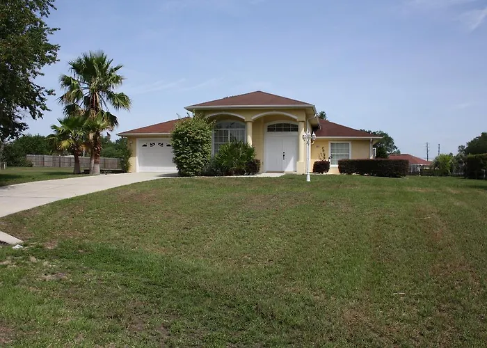 Luxury Villa With Pool And Springs, Beaches Near Golf Courses