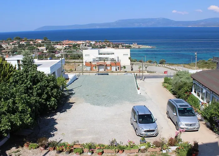 Huzur Hotel