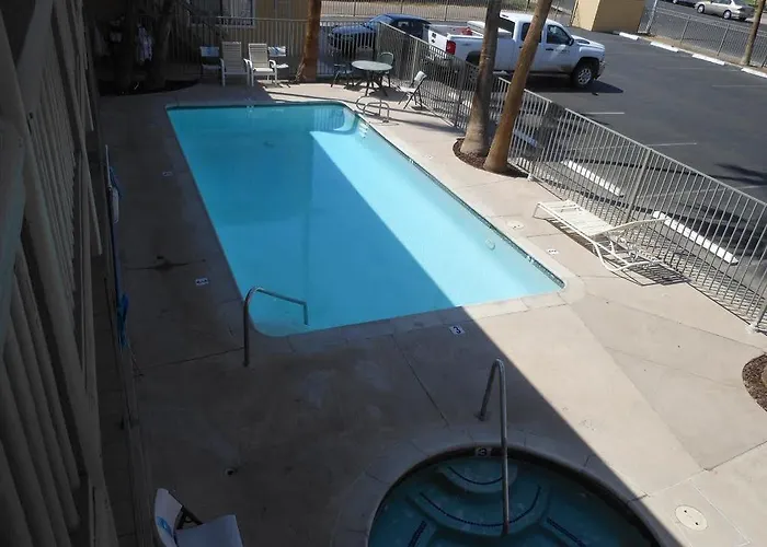 Super 8 By Wyndham El Centro