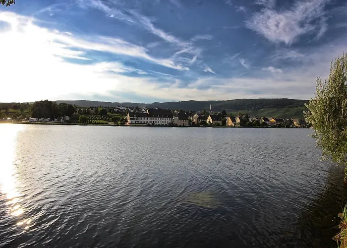 Hotel- Weingut- Moselloreley