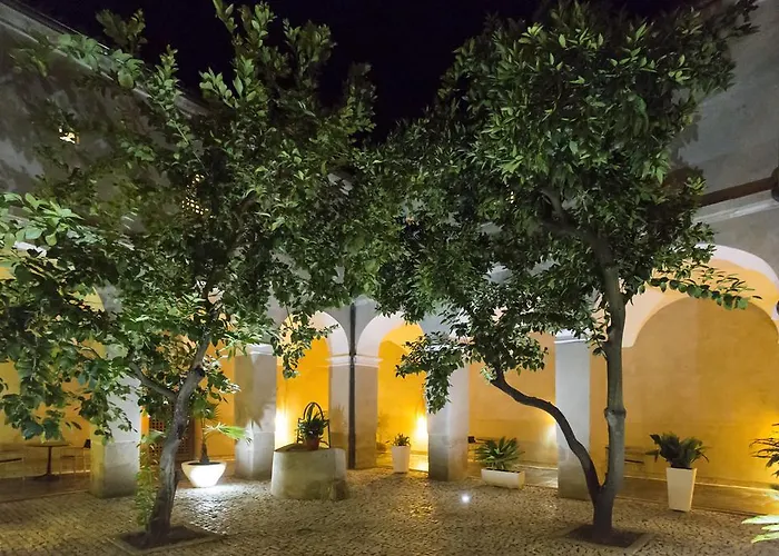 Hotel Conventual De Alcantara