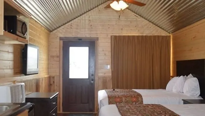 Lone Star Lodge