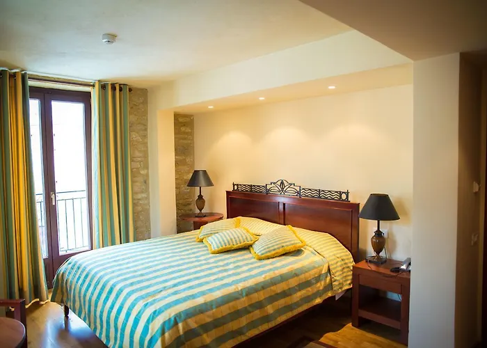 Maritsas Hotel & Suites
