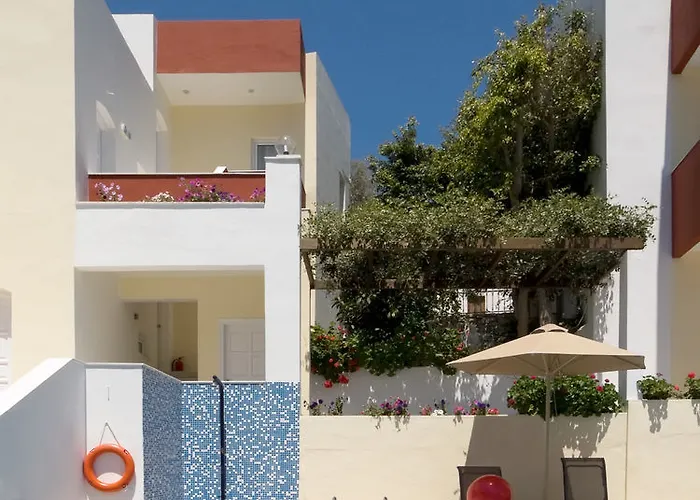 Troulis Apartments Bali 