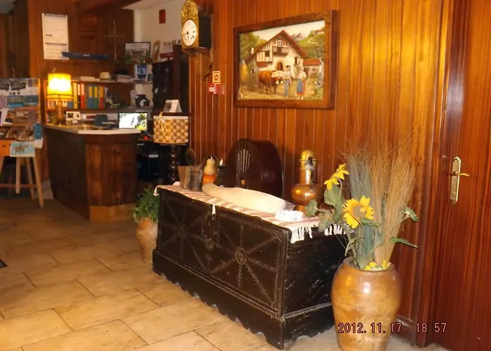 Hotel Azkue