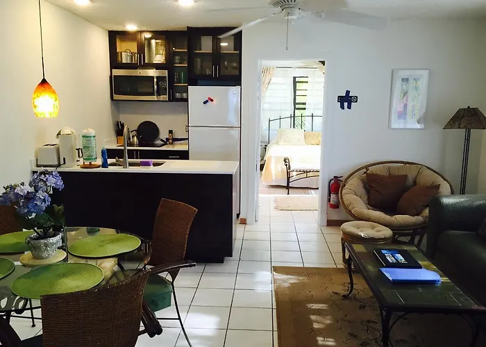 Hollywood Beach Suites Turks And Caicos