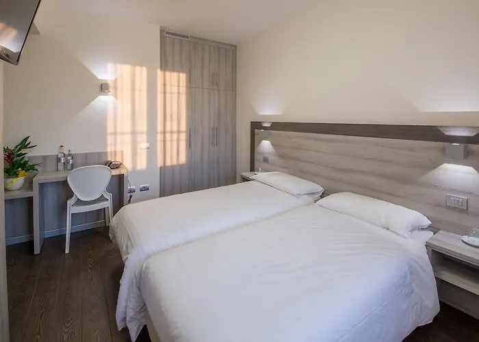 Hotel Panineria Colombera Rossa