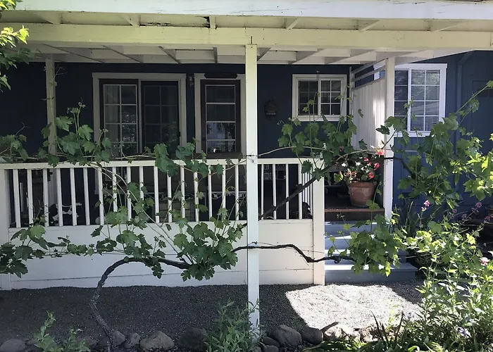 Trailside Inn Bed And Breakfast