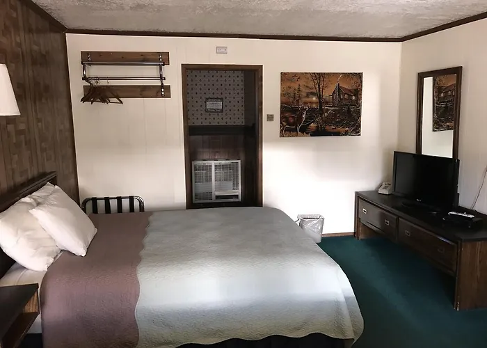 Ponderosa Lodge Ascend Collection