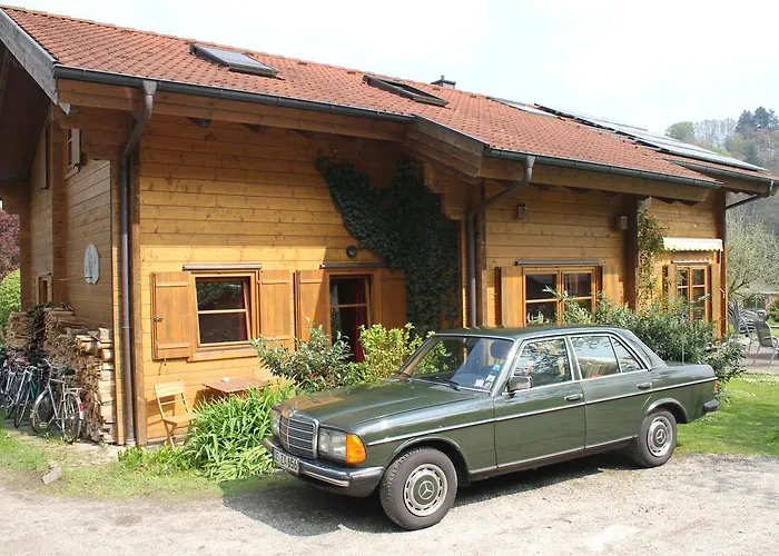 Gästezimmer im Holzhaus im Grünem
