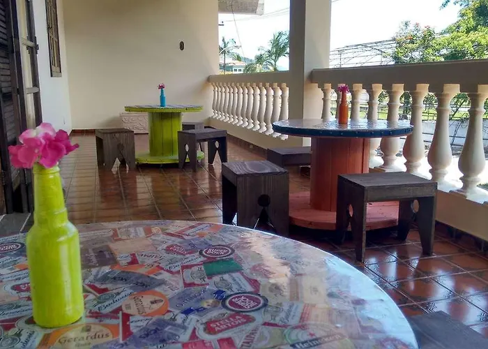 Le Monde Hostel - Suites e Camas