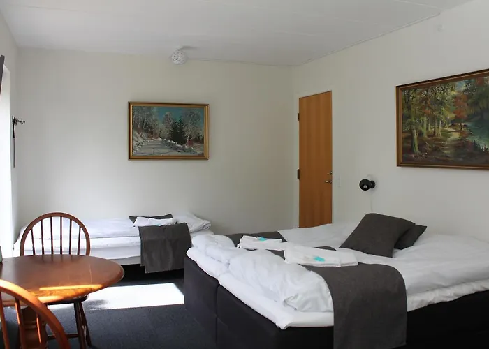 Lyng Dal Hotel Og Restaurant