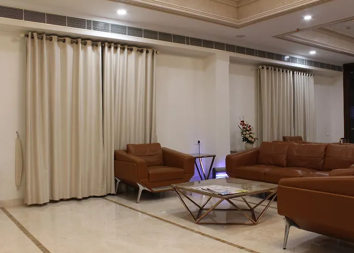 Hotel Grand Gayathri