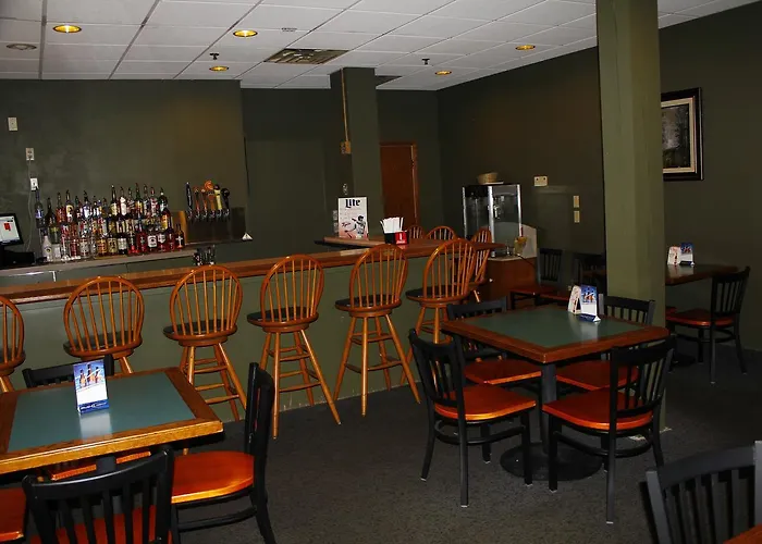 Baraga Lakeside Inn
