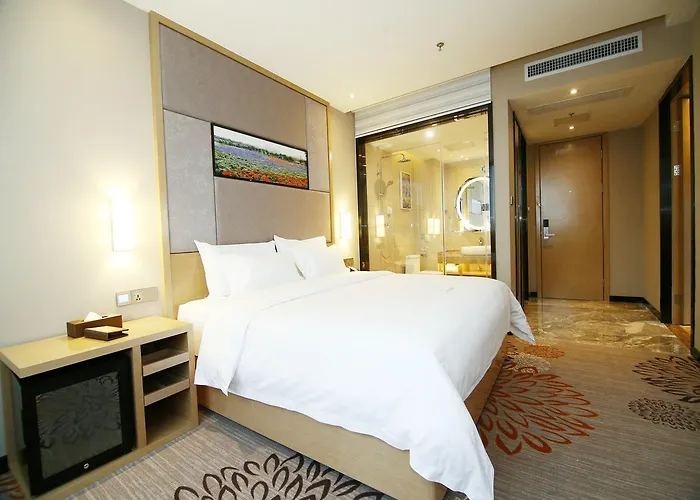 Lavande Hotel Jiangmen Yingbin Avenue