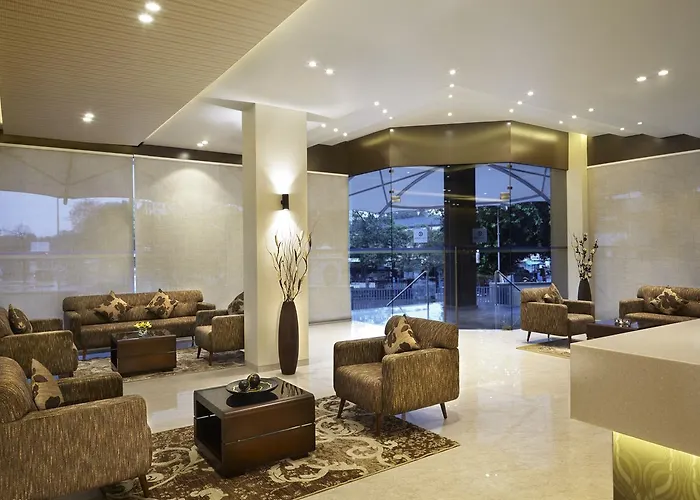 Click Hotel, Junagadh