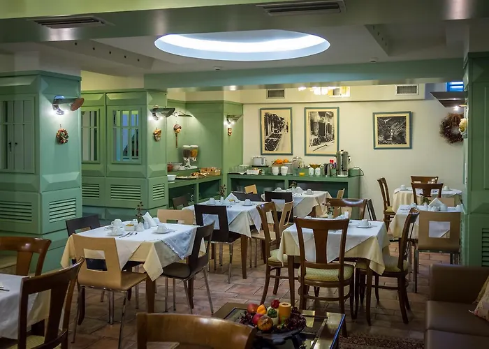 City Hotel Apollonion