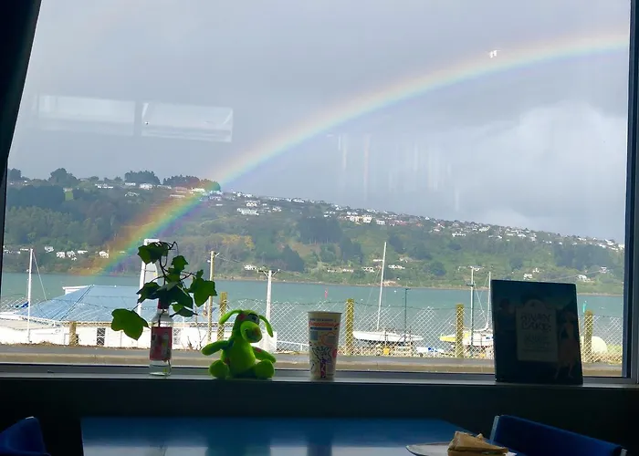 Harbourview Stadium Hotel