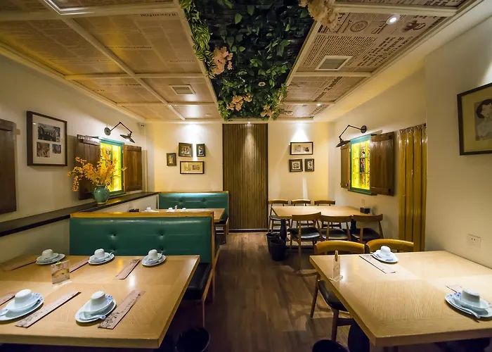 Qingdao Mg Hotel L Walking Distance To The Beach & Railway Station & St Michaels Cathedral