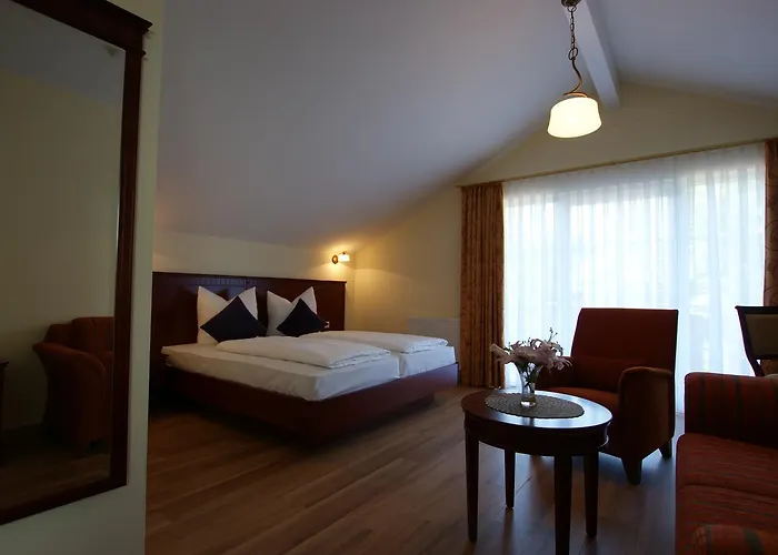 Waldcafe Hotel Restaurant