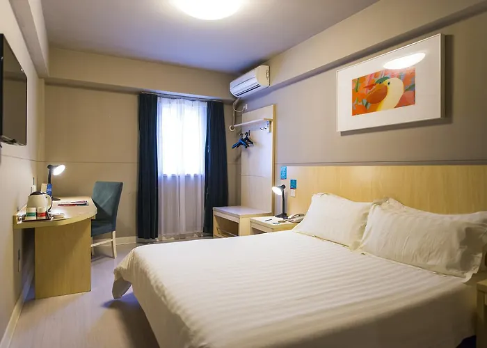 Jinjiang Inn Baoding Xiangyang Avenue
