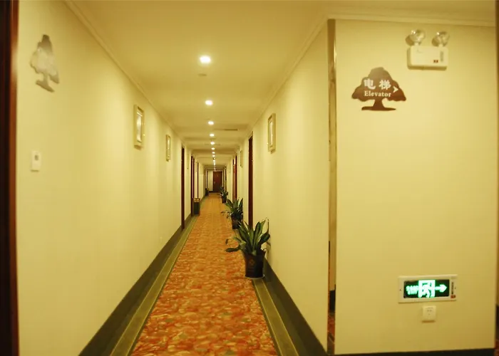 Greentree Inn Shandong Rizhao Railway Station Express Hotel