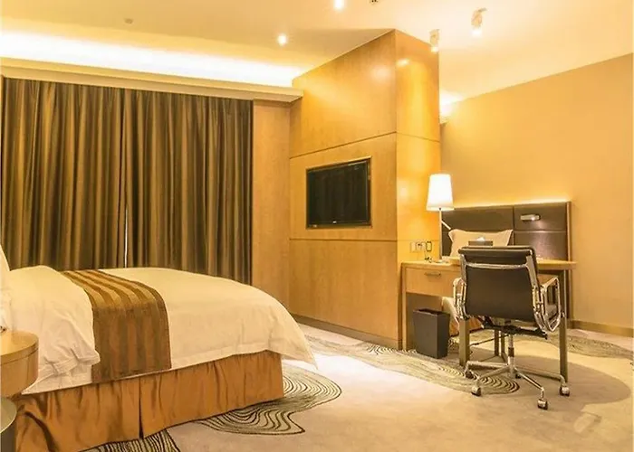The Summit Hotel