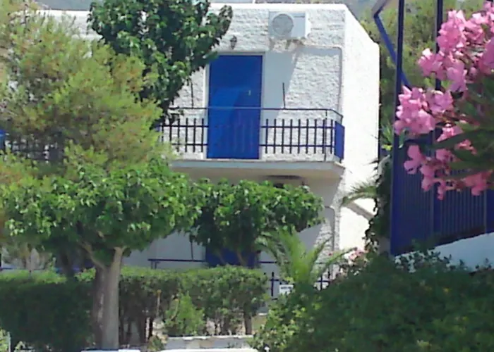 Aetos Beach Bungalows