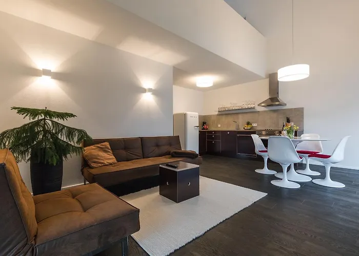 Gaden Apartment - Hotel