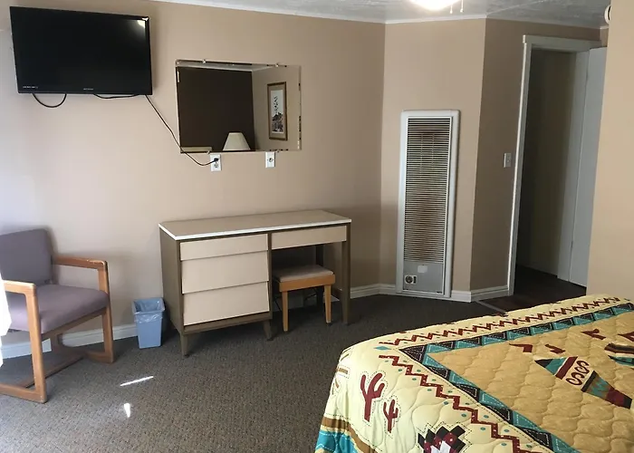 Sun -N- Sand Motel