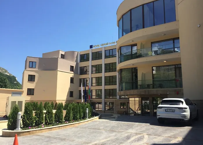 Royal Grand Hotel And Spa