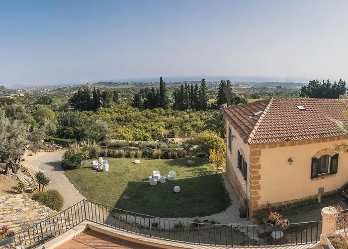 Villa La Lumia B&B Suites & Apartments