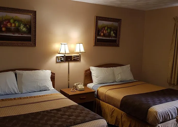 Utica Rest Inn