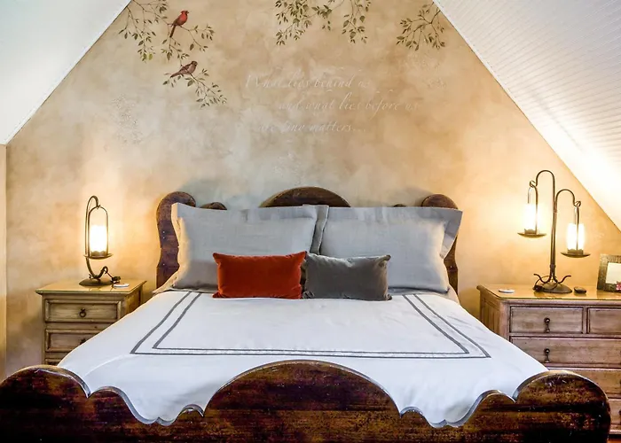 Harvey House Bed & Breakfast