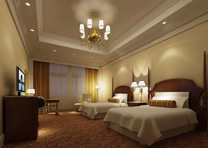 Liao Bin Paxton Vacances Hotel