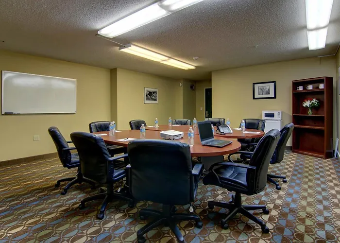 Intown Suites Extended Stay Marietta Ga - Roswell Rd