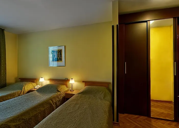 Hotel President Garni