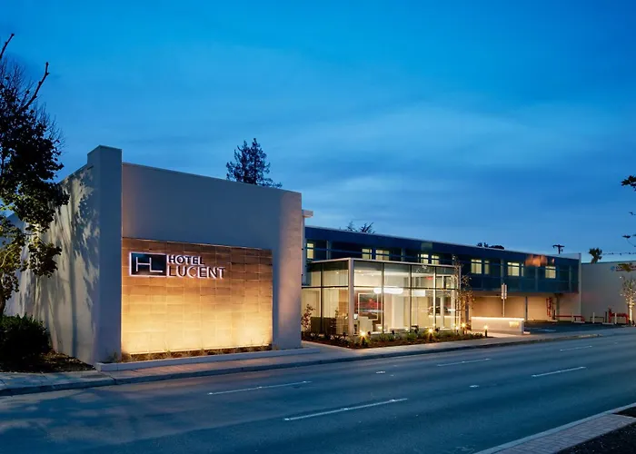 Hotel Lucent