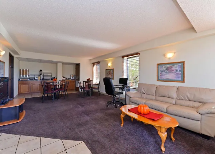 Executive Plus Inn And Suites
