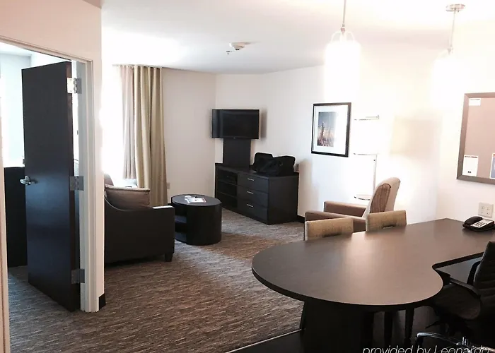 Candlewood Suites Youngstown West - Austintown
