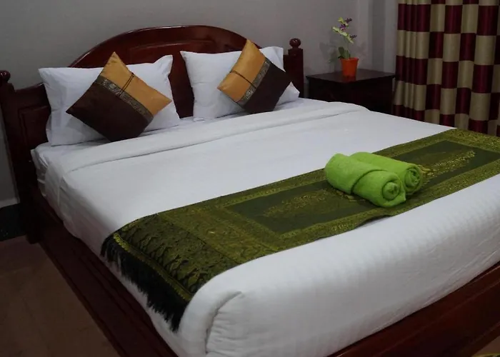 Phetphaylin Hotel