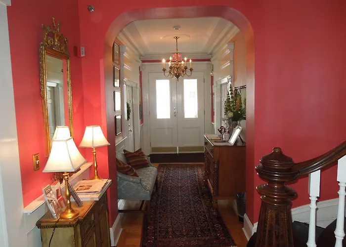 Mary Prentiss Inn