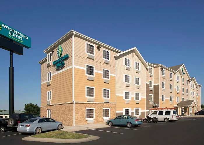 Woodspring Suites Lincoln Northeast I-80