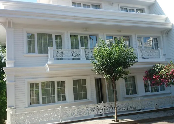 Buyukada Cankaya Hotel