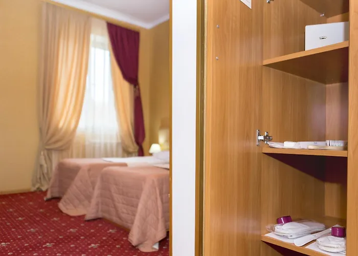 Shine Hotel