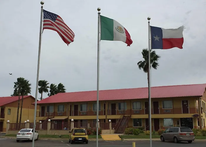 Deluxe Inn Airport