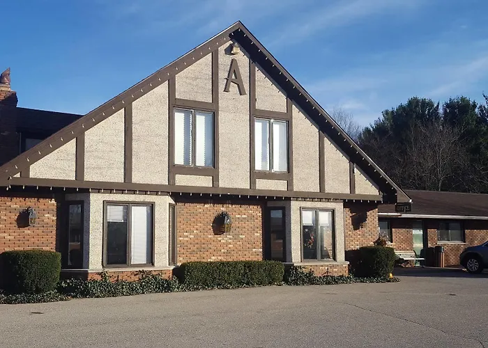 Budget Host Alpine Motor Lodge