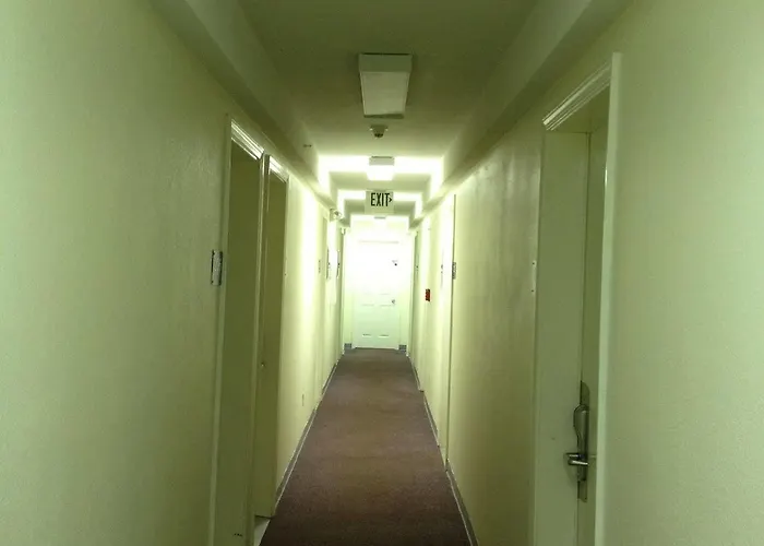 Anchorage Suites Lodge