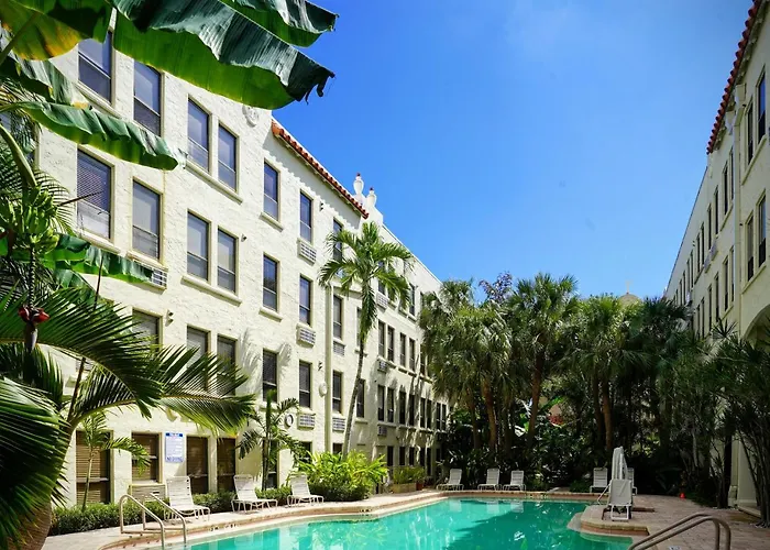 Renovated Studio In The Heart Of Palm Beach - Free Parking, Security Box